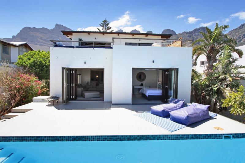 4 Bedroom Property for Sale in Bakoven Western Cape